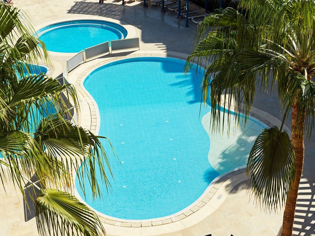 restaurants-poolbar