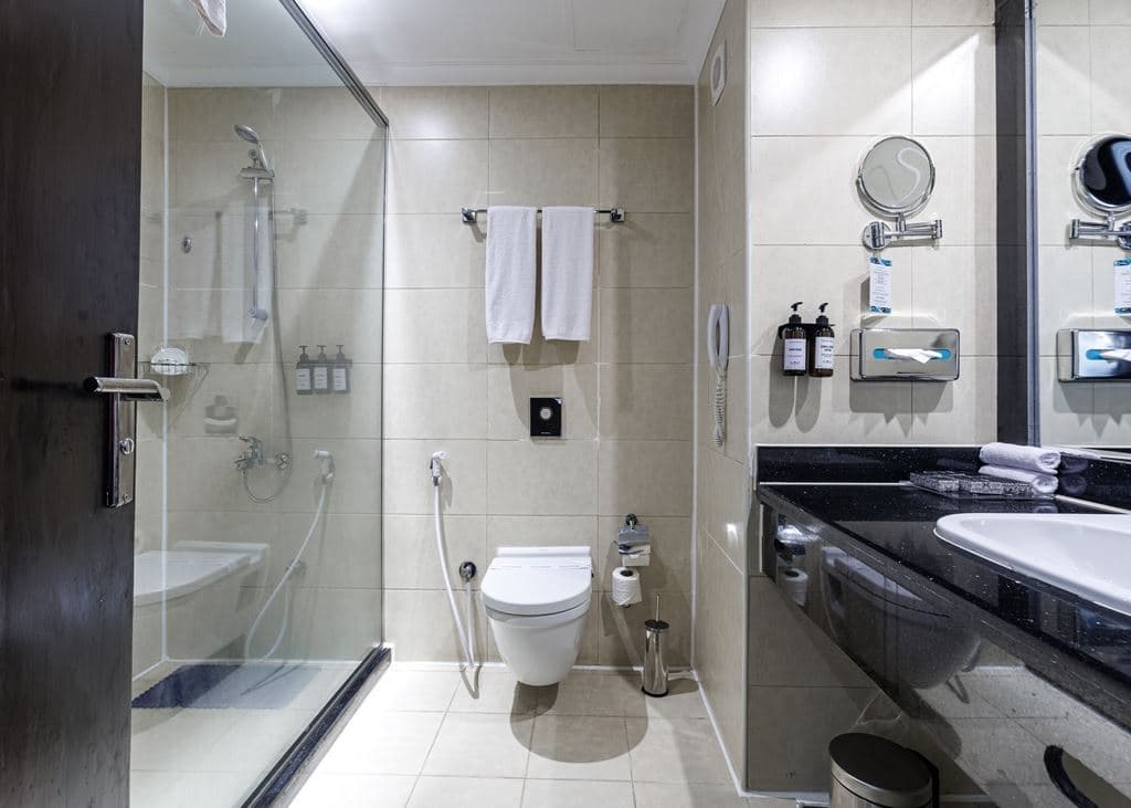 rooms-deluxe-room-sea-view