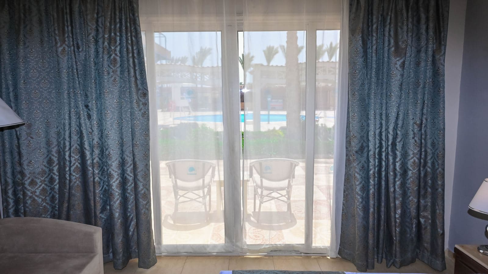rooms-superior-room