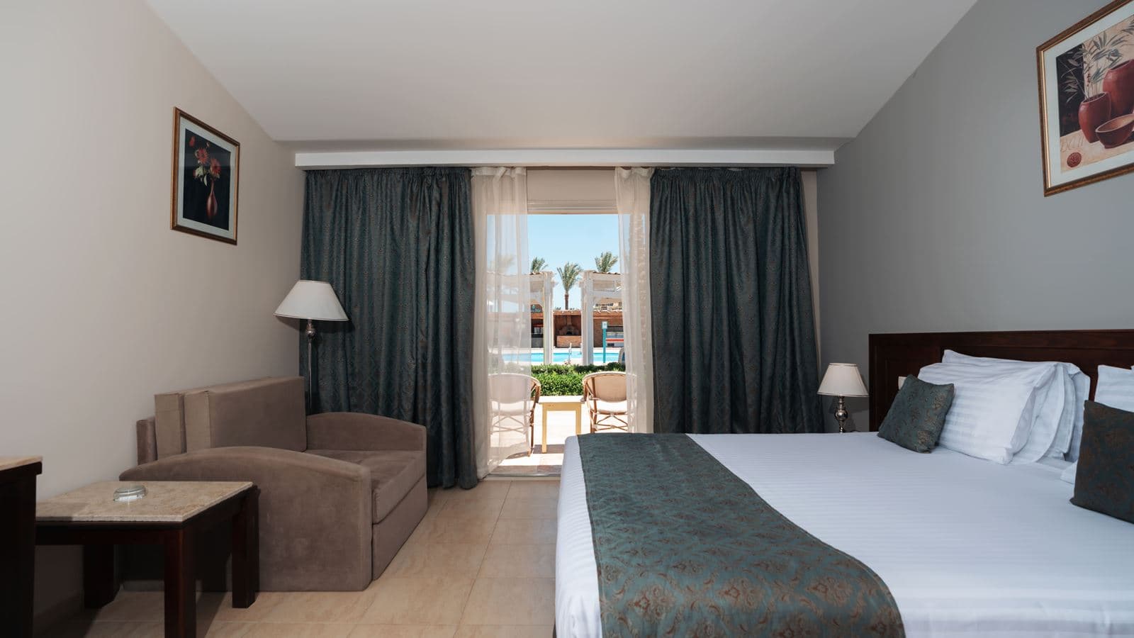 rooms-superior-room