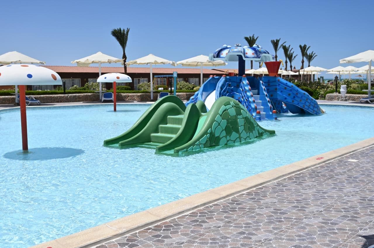 pools-outdoor-childrens-pool