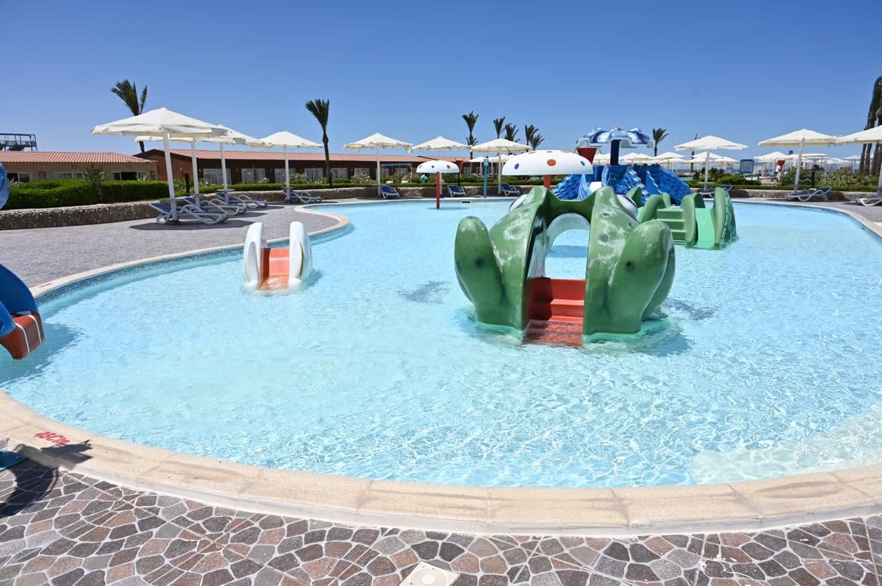 pools-outdoor-childrens-pool