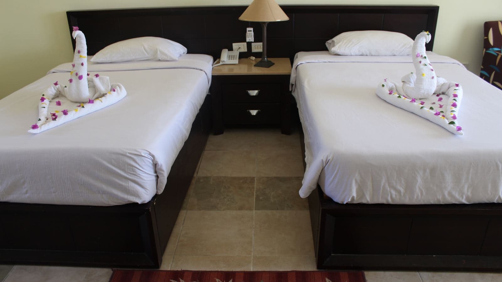 rooms-standard-room