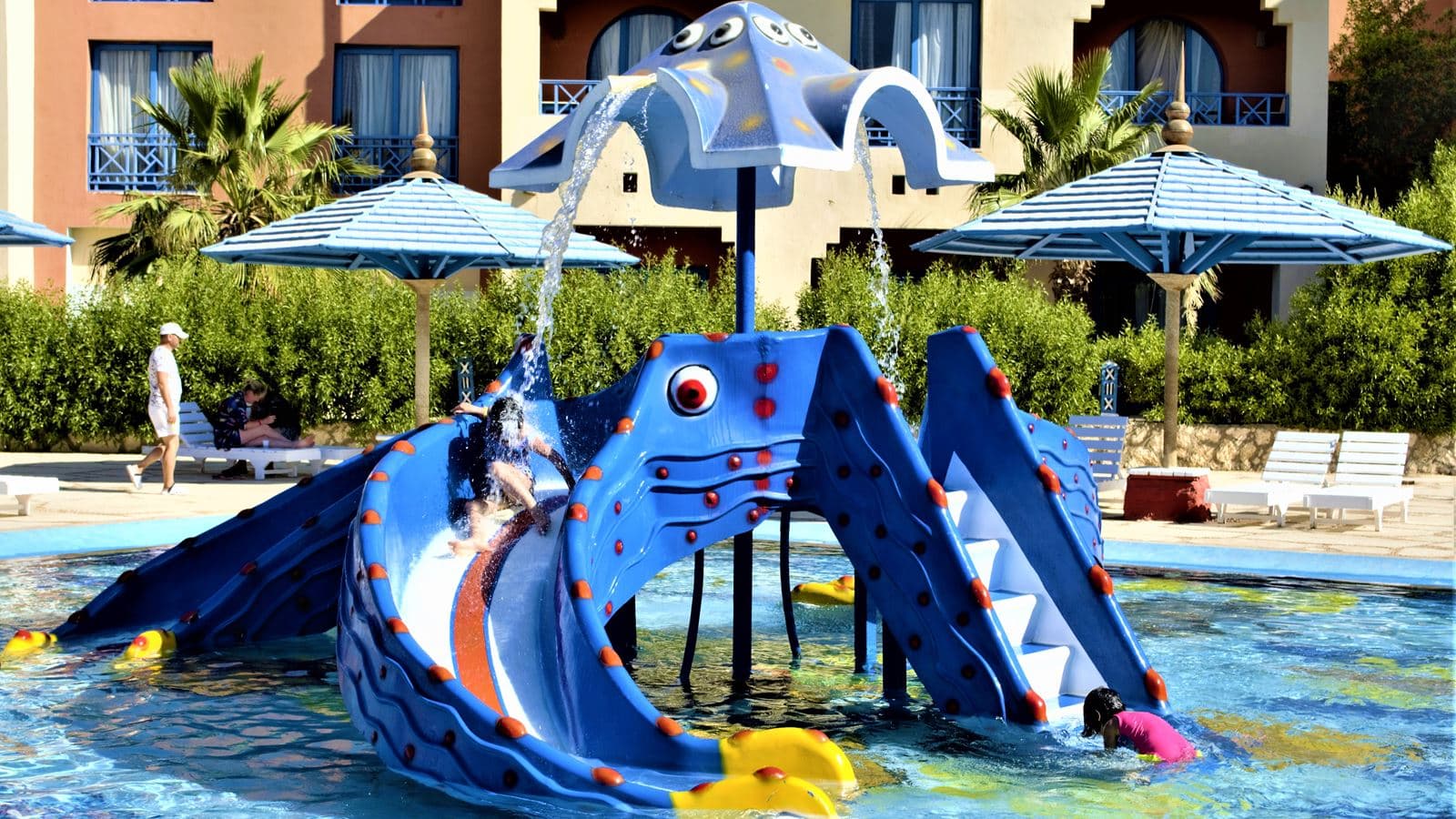 pools-outdoor-childrens-pool