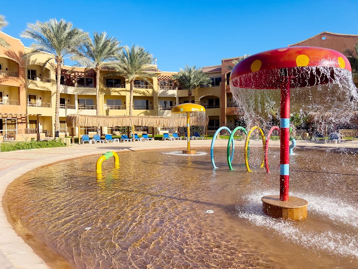 pools-outdoor-childrens-pool