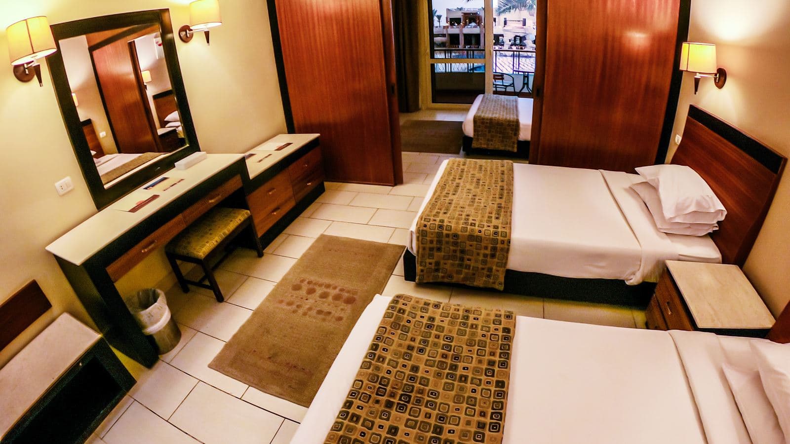 rooms-family-room