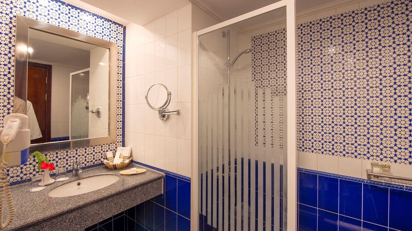 rooms-standard-room