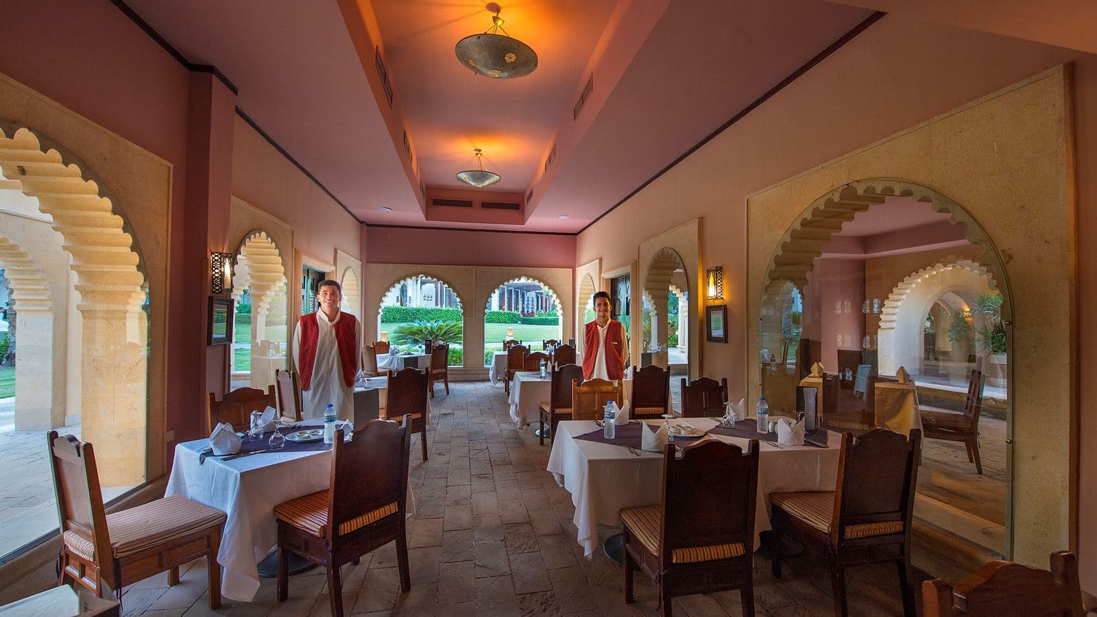 restaurants-