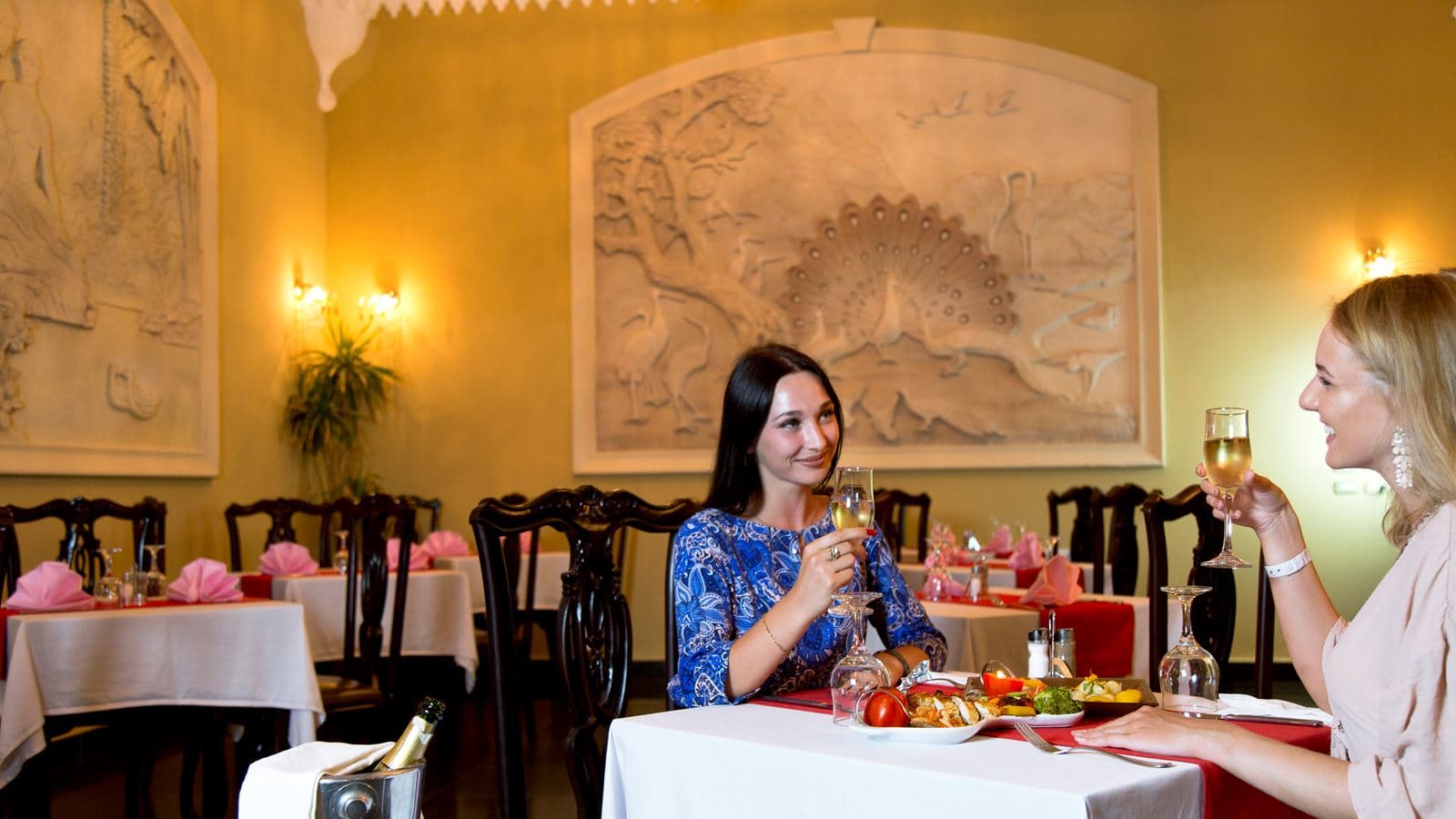 restaurants-plaza-restaurant