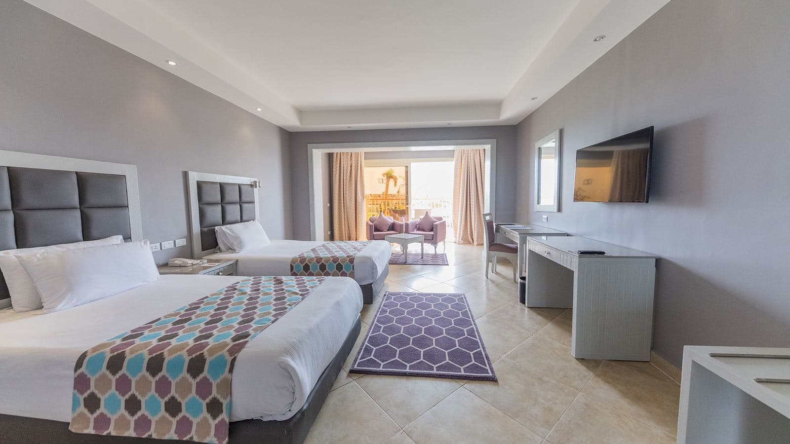 rooms-deluxe-room