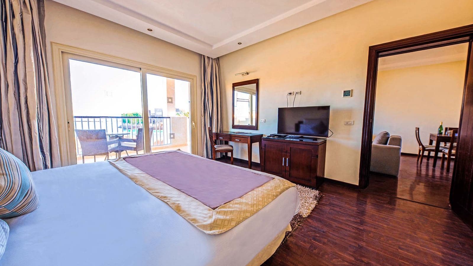 rooms-crystal-suite