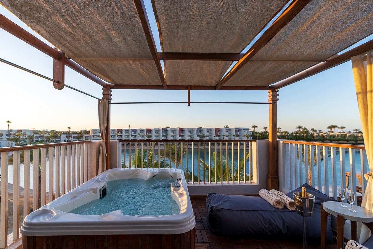 rooms-jacuzzi-suite