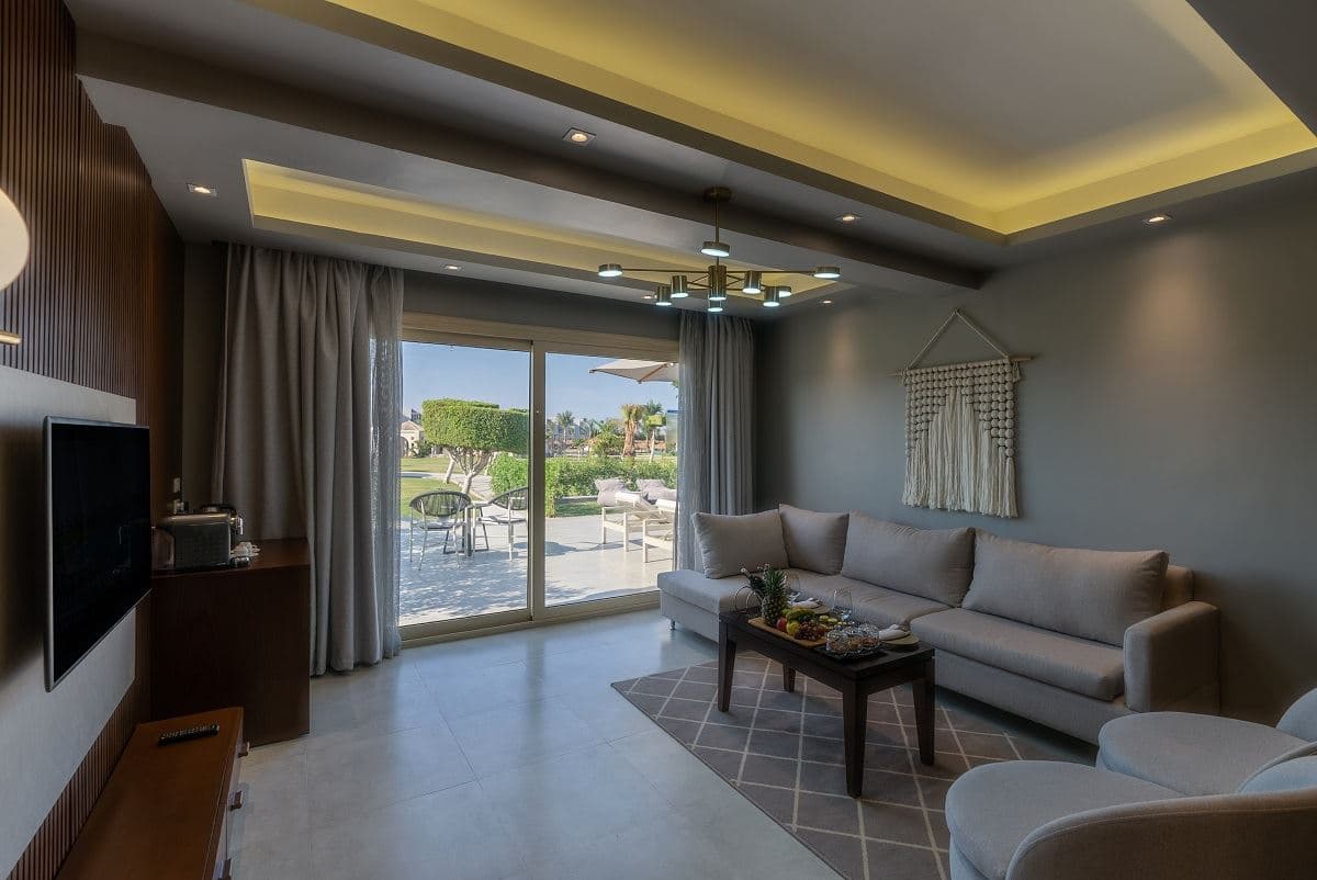 rooms-posh-club-royal-suite-sv