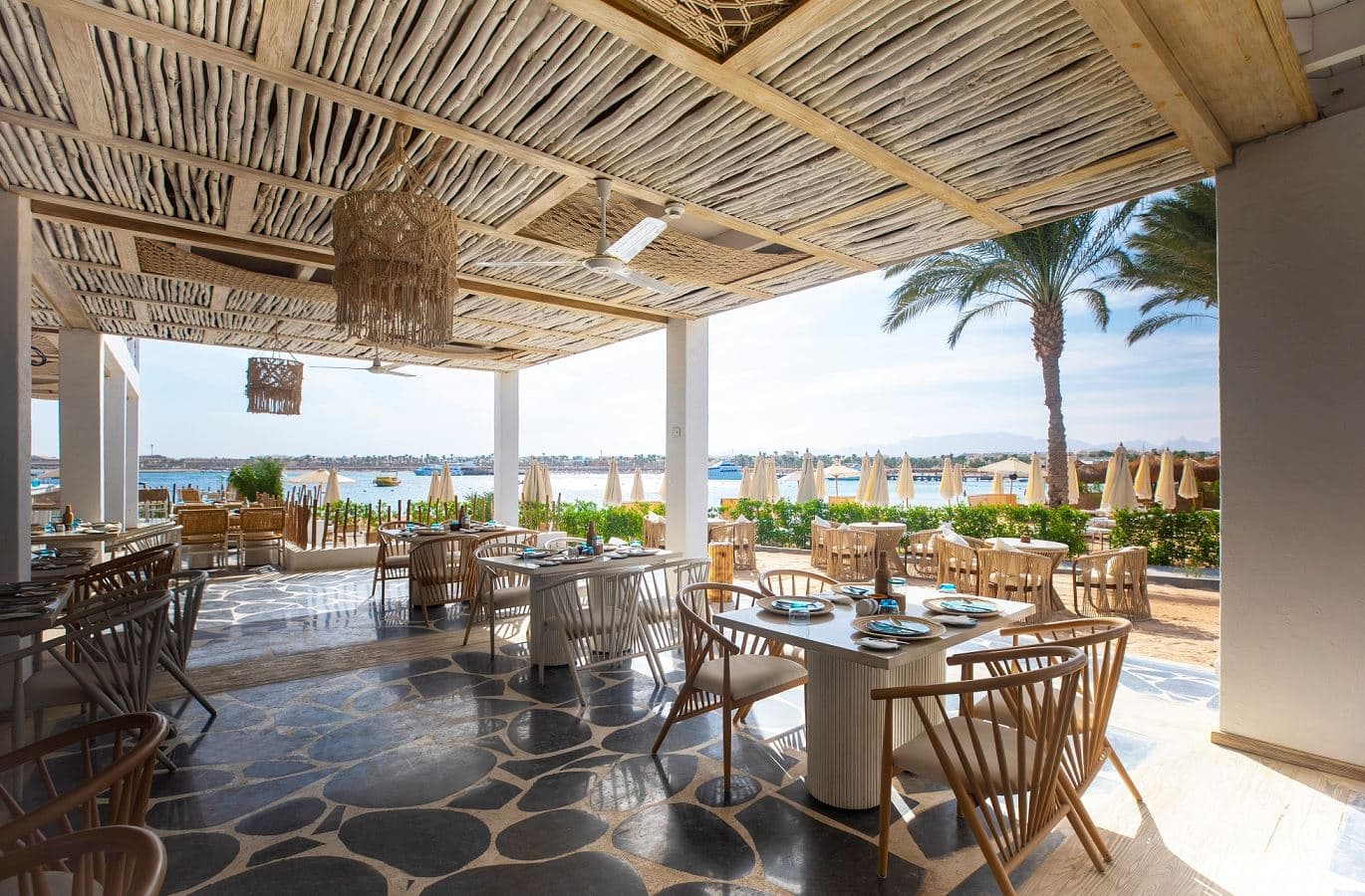 restaurants-yades