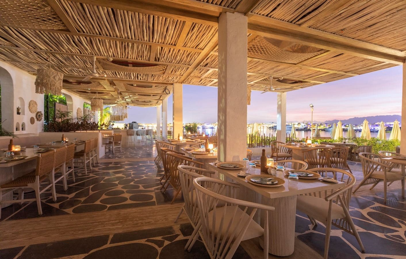 restaurants-yades
