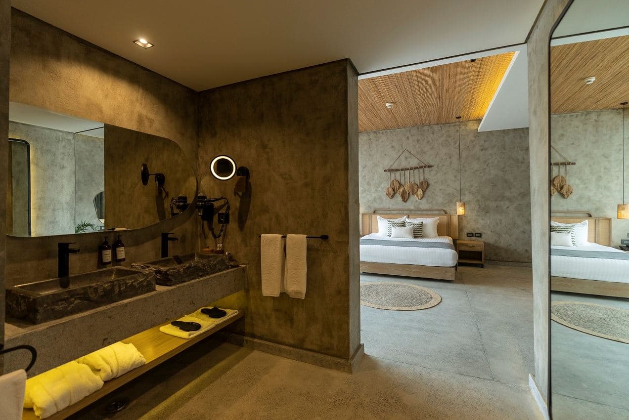 rooms-posh-club-executive-pool-suite