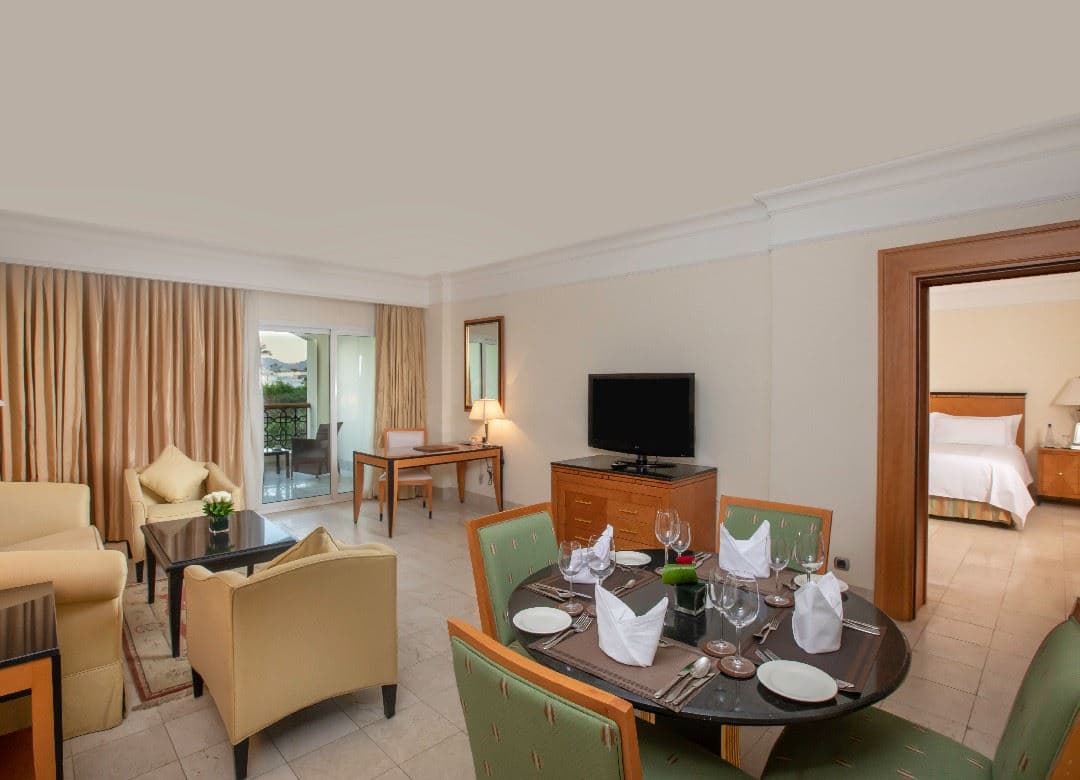rooms-triple-executive-suite-adult-+18