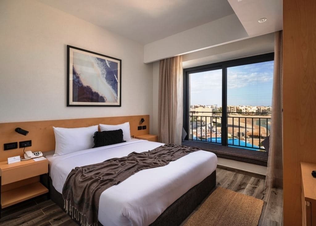 rooms-junior-suit-mountain-view