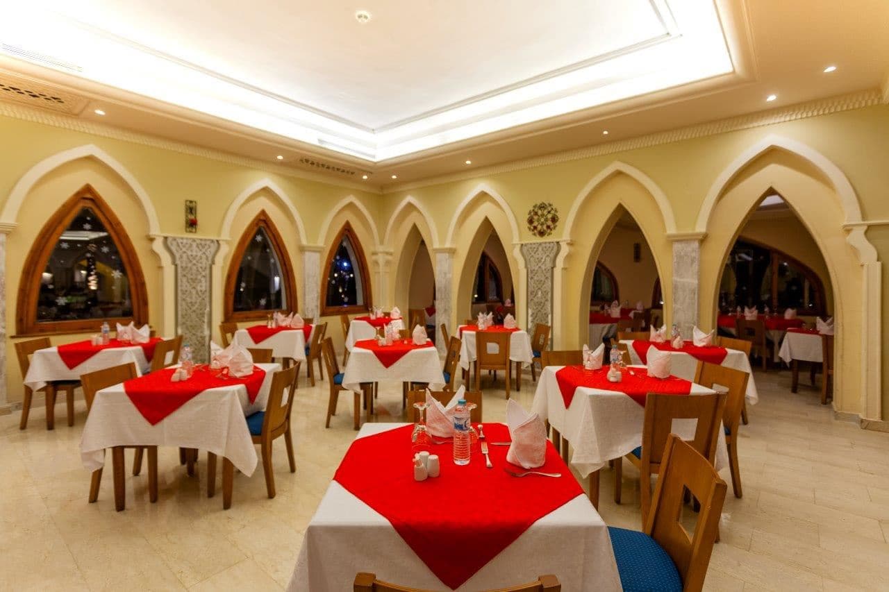 restaurants-alcazar-restaurant