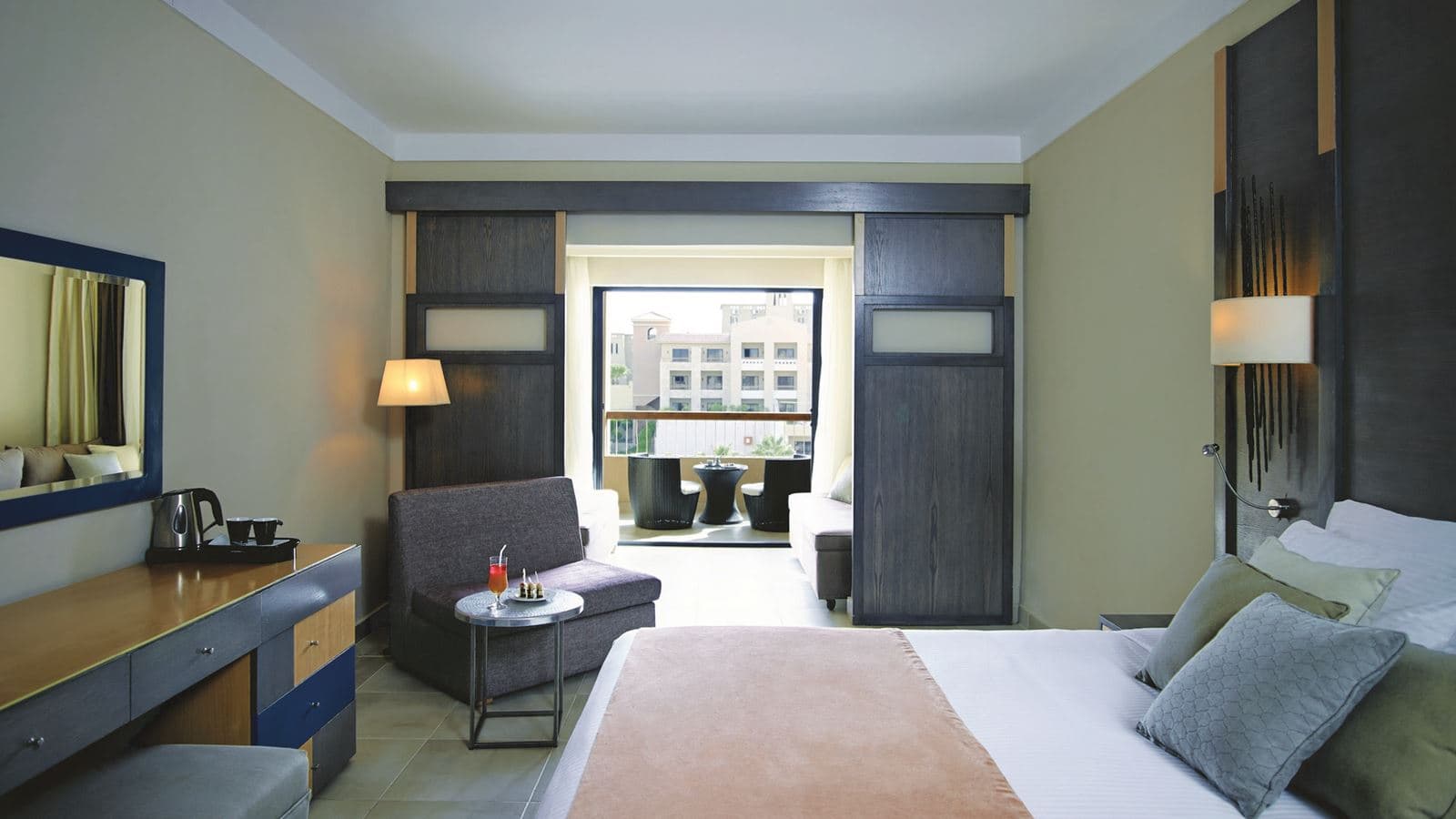 rooms-family-room