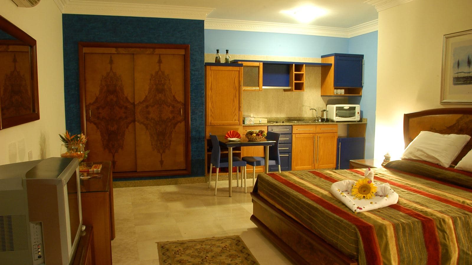 rooms-deluxe-rooms