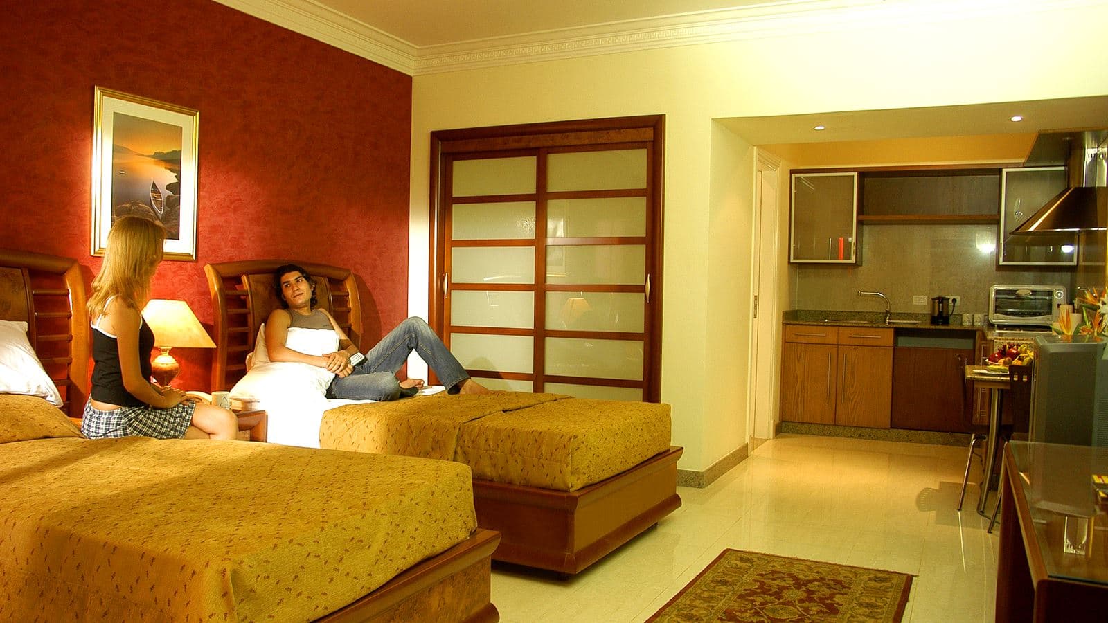 rooms-deluxe-rooms
