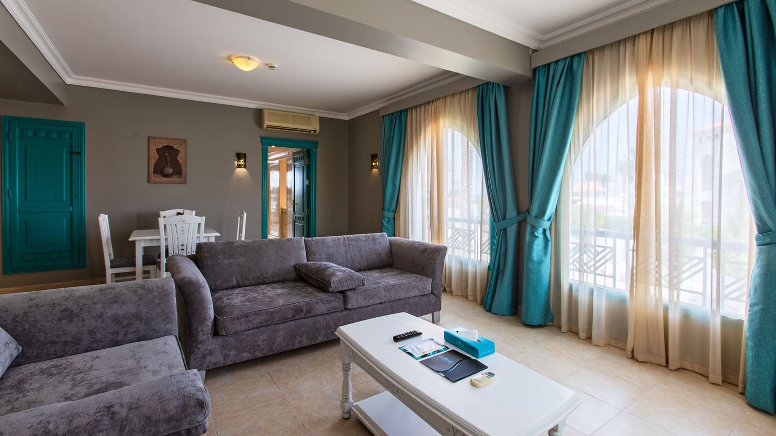 rooms-junior-suite-garden-view