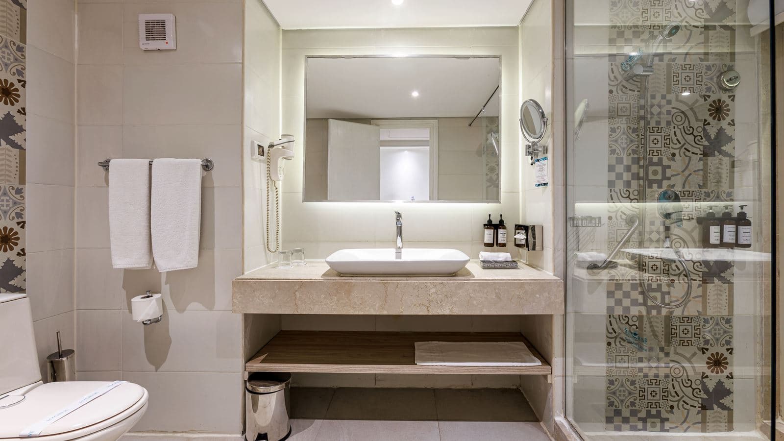 rooms-family-suite-garden-view