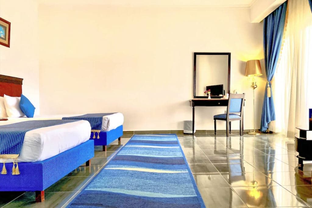 rooms-family-room