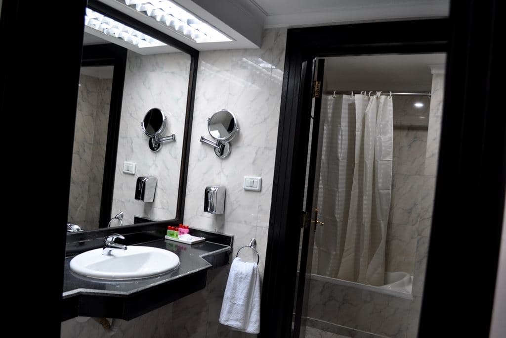 rooms-family-room