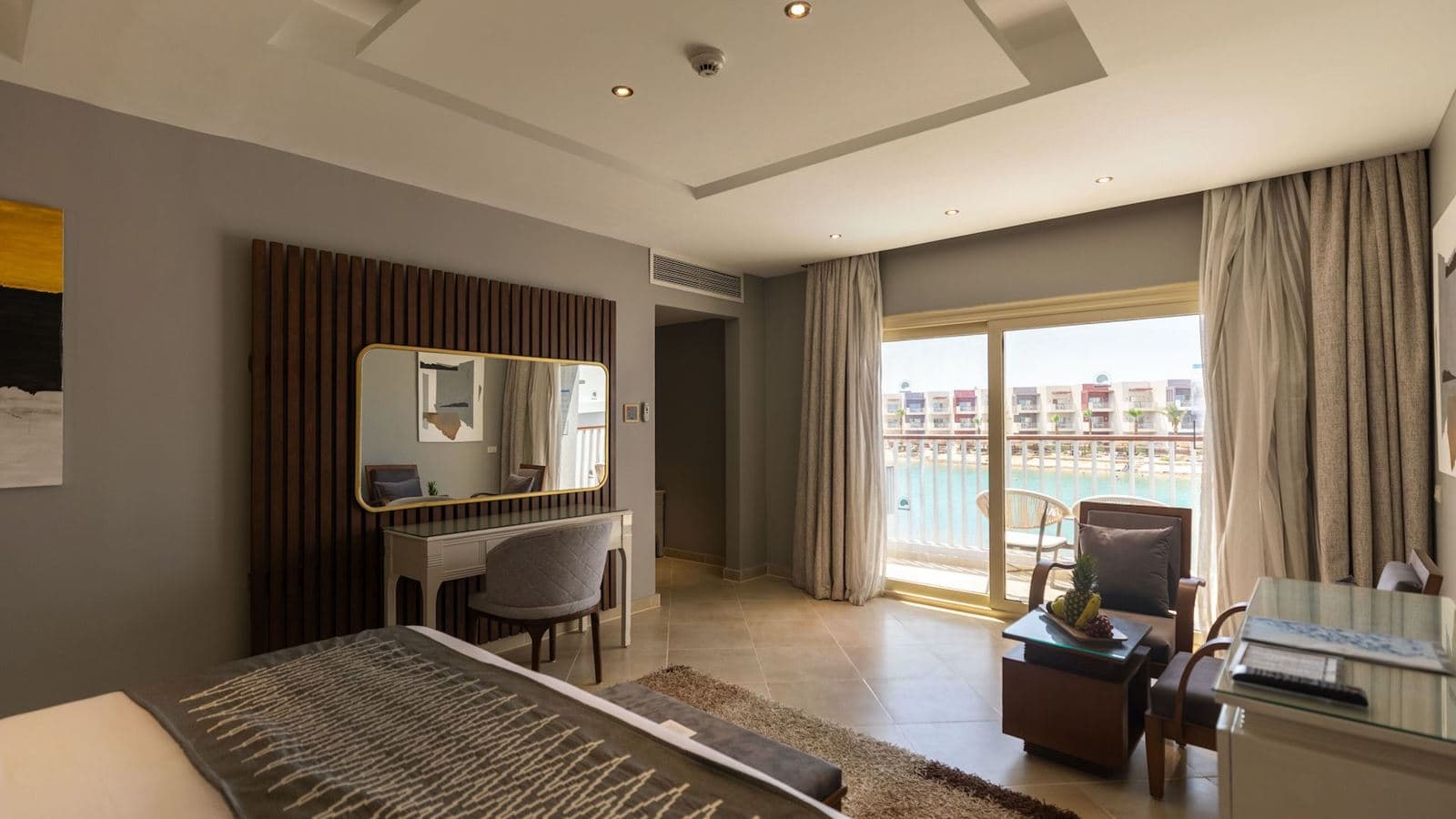 rooms-jacuzzi-suite-sea-view
