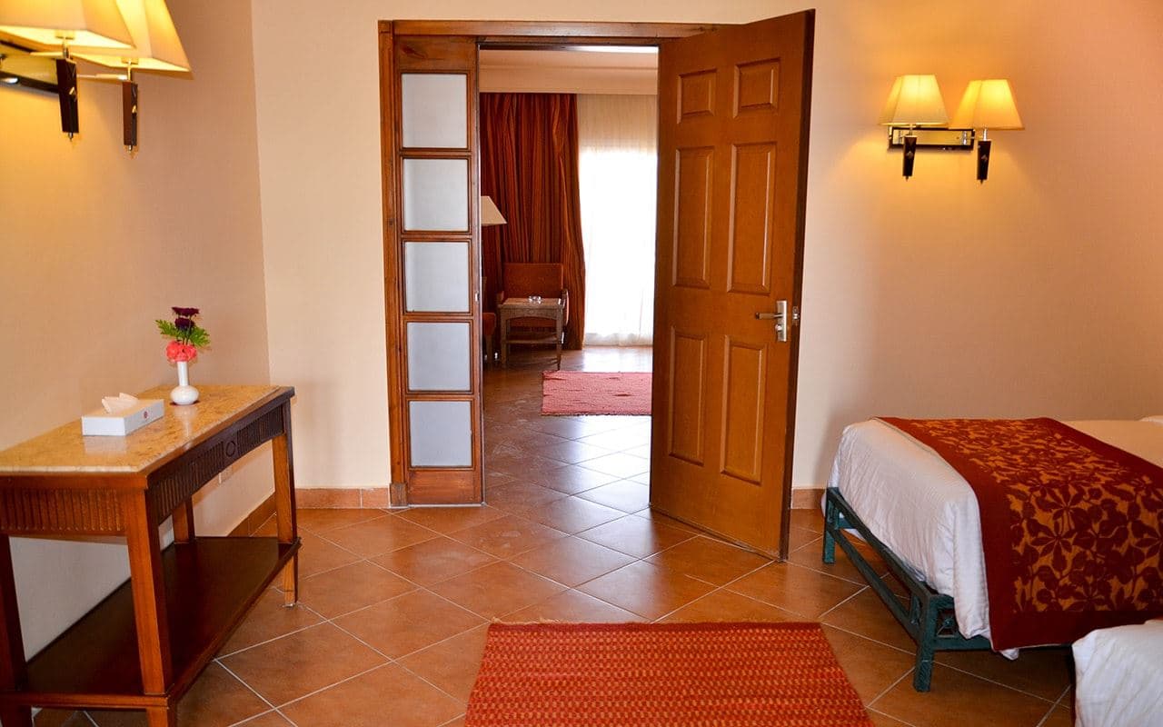 rooms-family-room