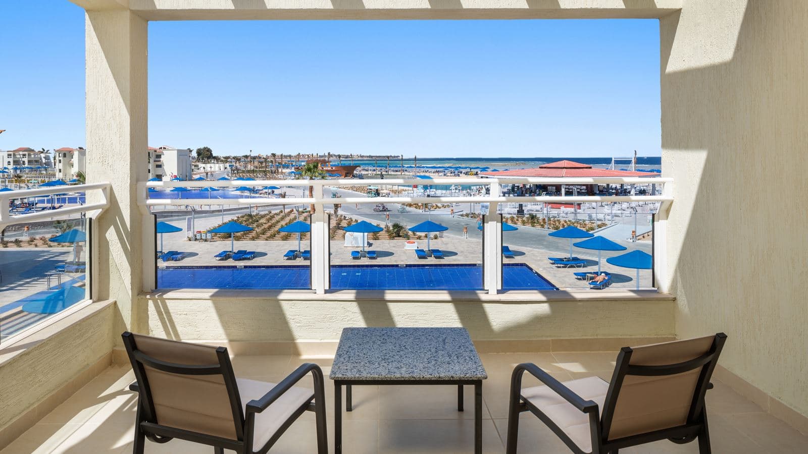 rooms-deluxe-room-sea-front-view