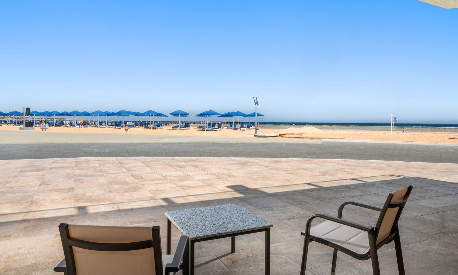 rooms-family-room-sea-front