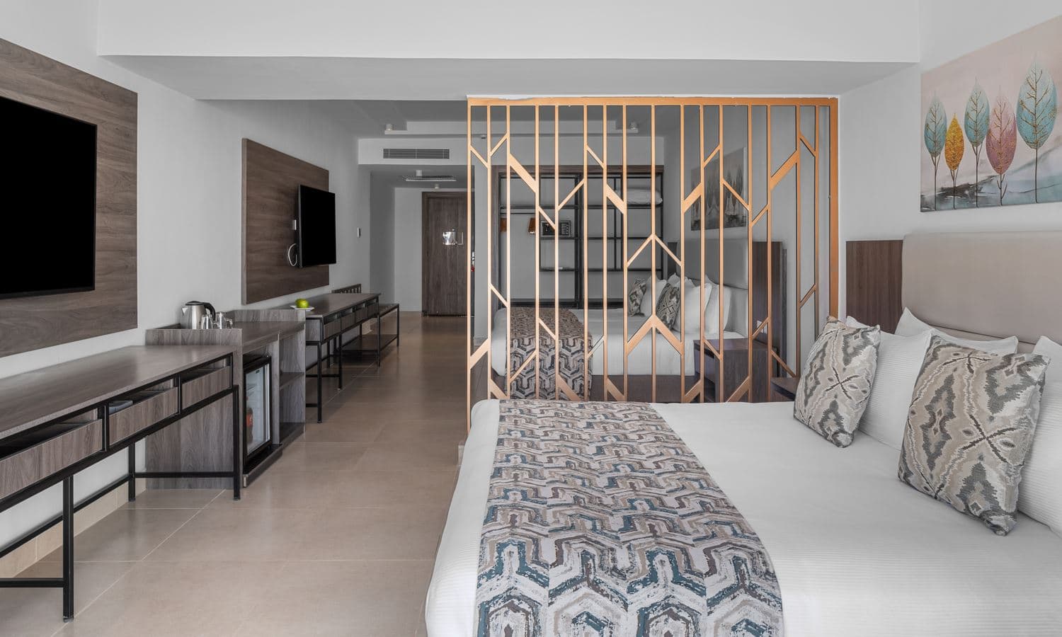 rooms-family-room-sea-front