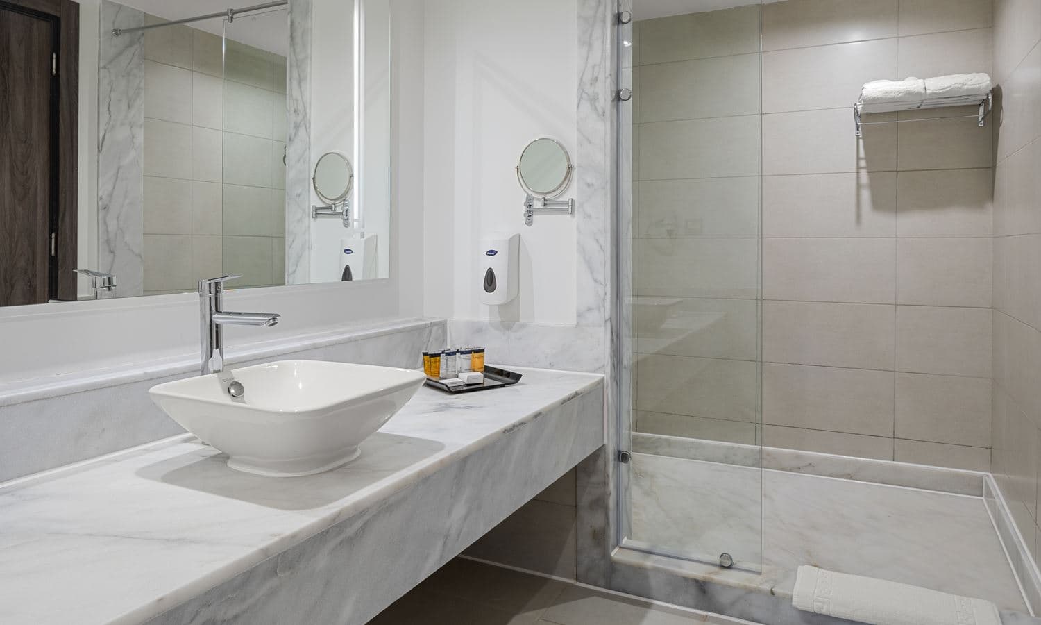 rooms-splash-aqua-park-room