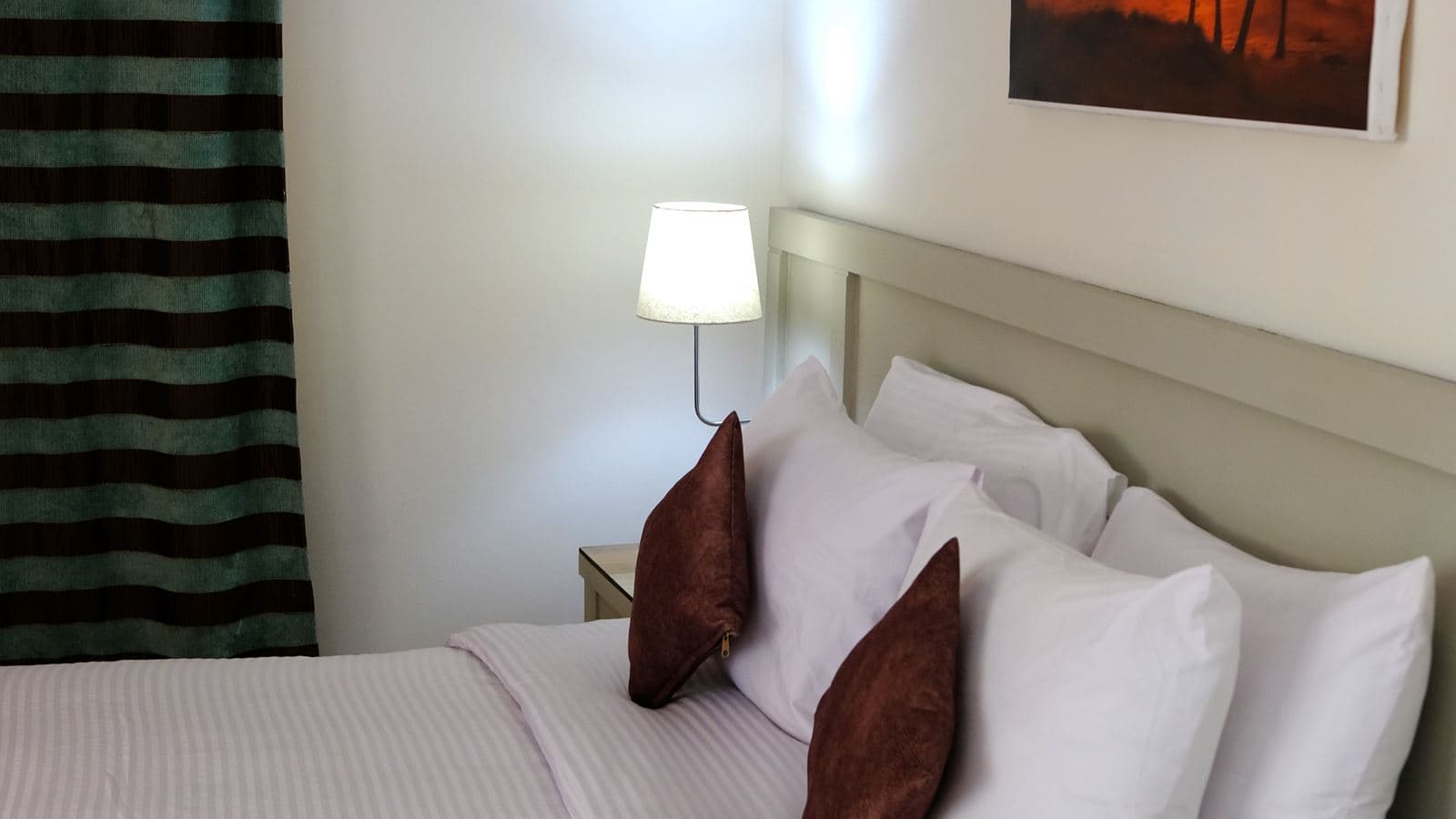rooms-standard-room
