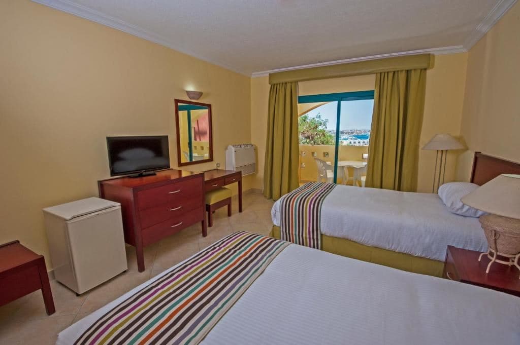 rooms-standard-room