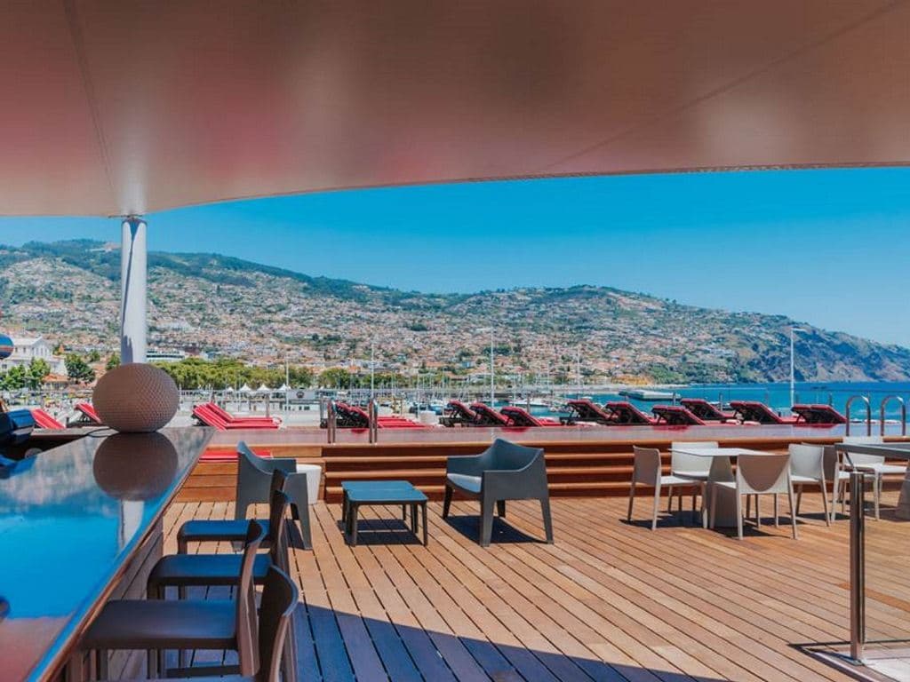 bars-rooftop-bar