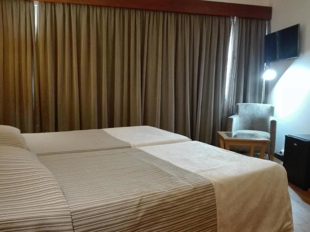 rooms-single-room