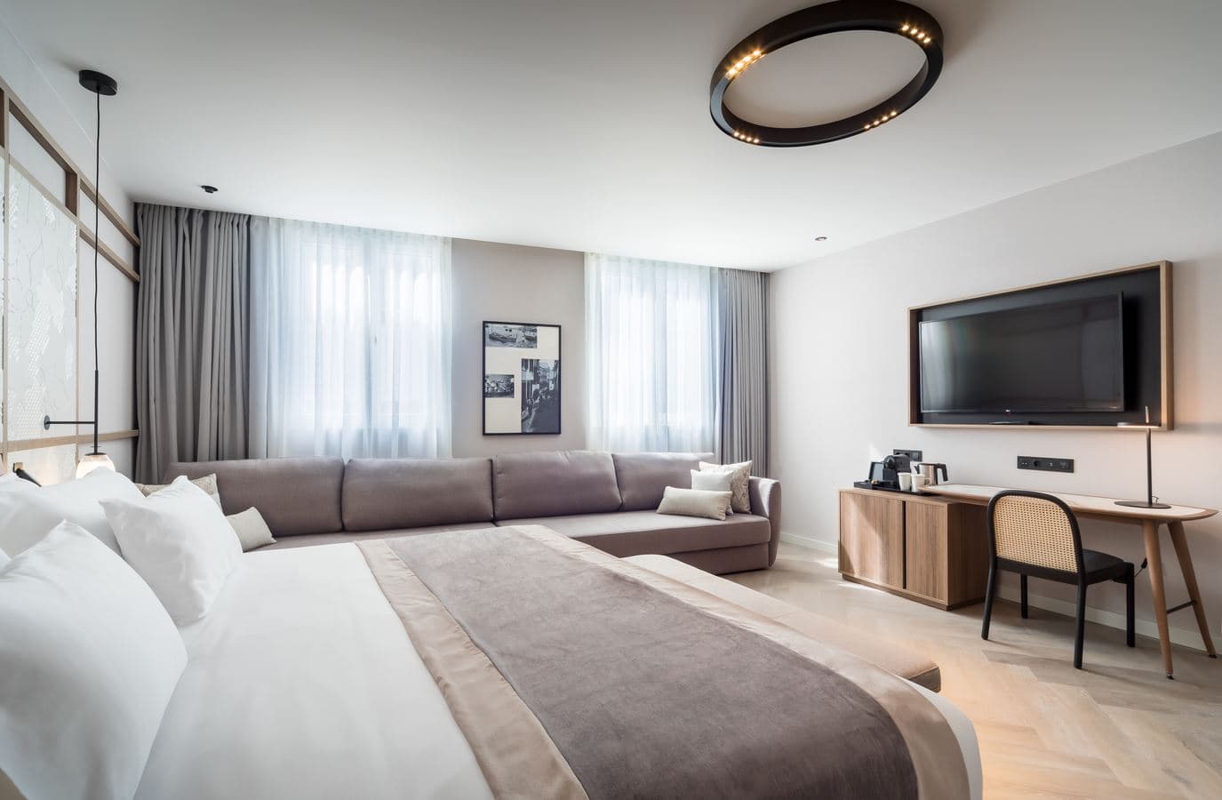 rooms-family-room