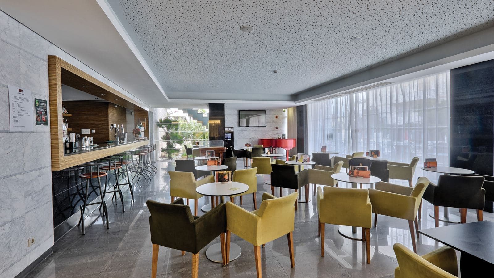 bars-piano-bar
