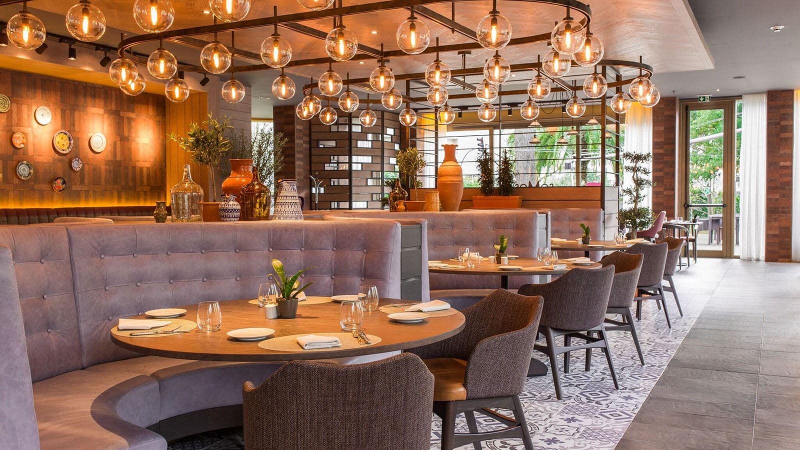 restaurants-restaurants
