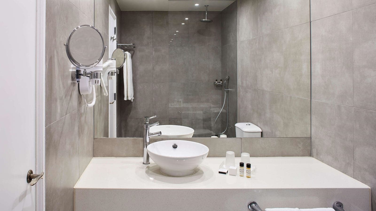 rooms-family-room-premium