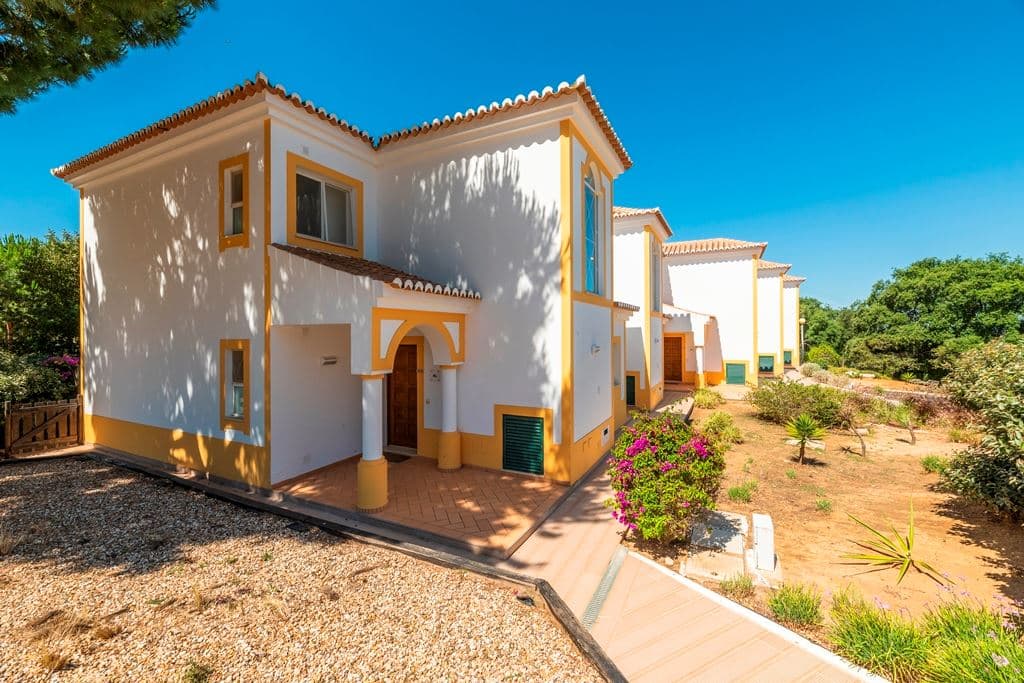 rooms-a1--two-bedroom-townhouse-th2