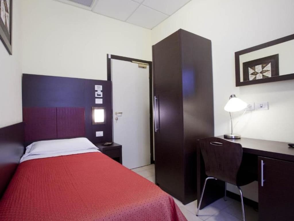rooms-single-room