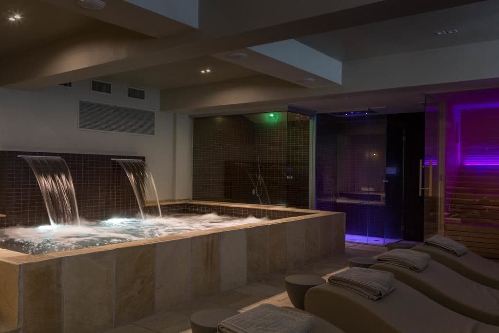 pools-indoor-pool