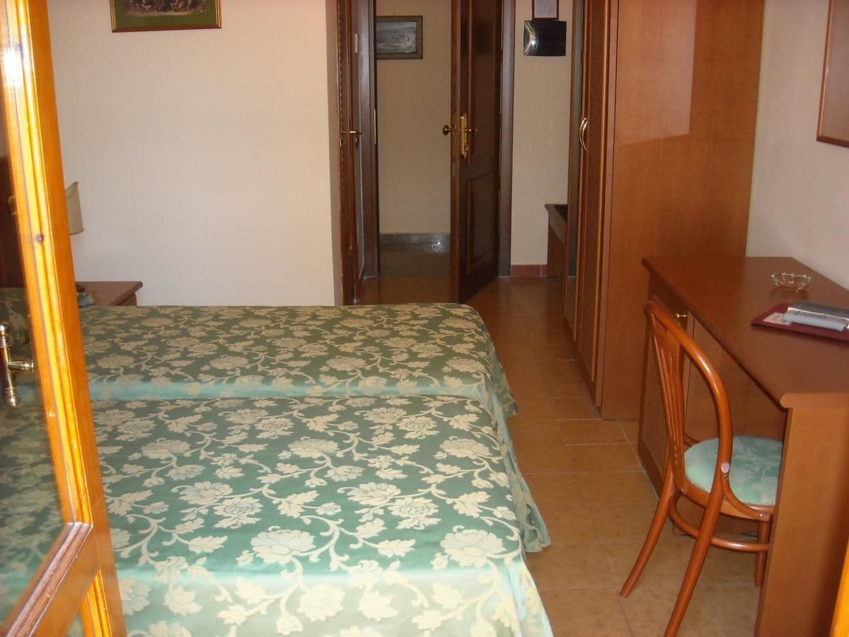 rooms-promo-room