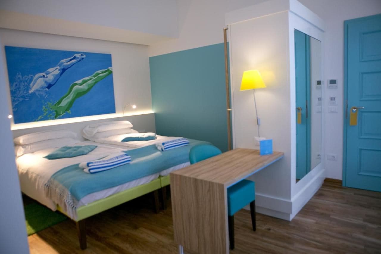 rooms-superior-room