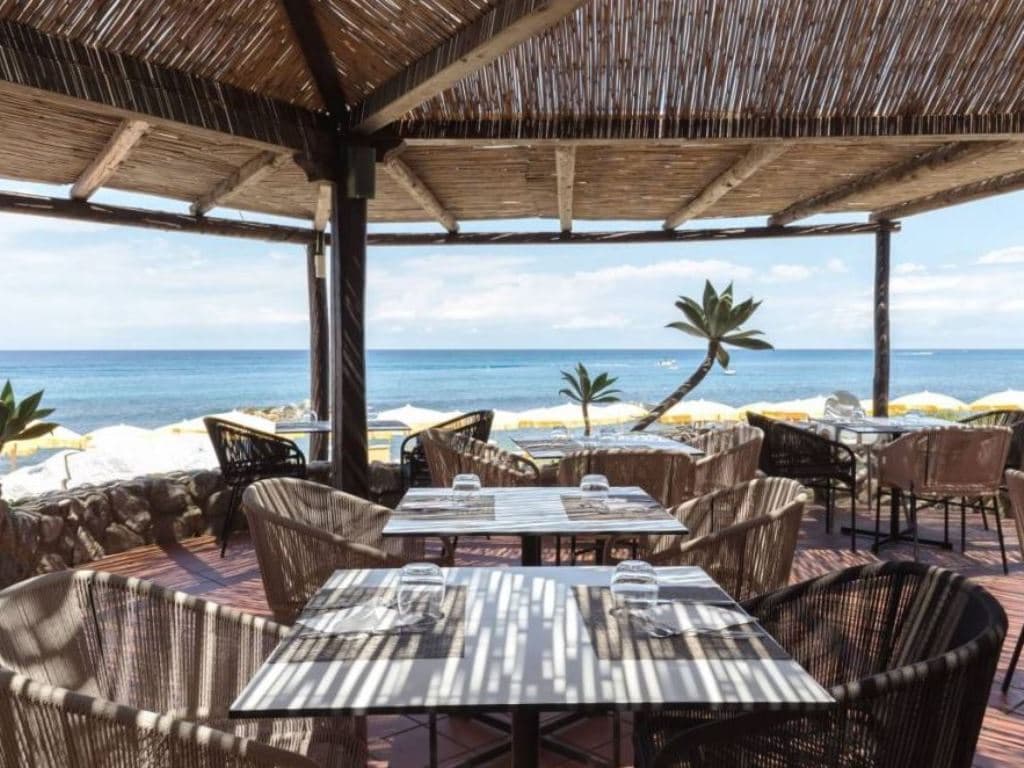 restaurants-restaurant